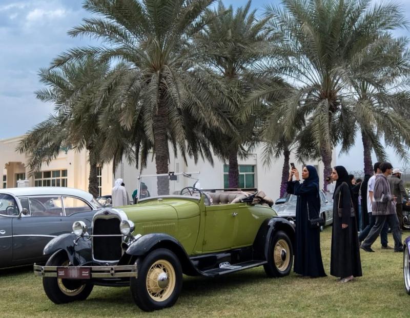 مهرجان الشارقة للسيارات 
